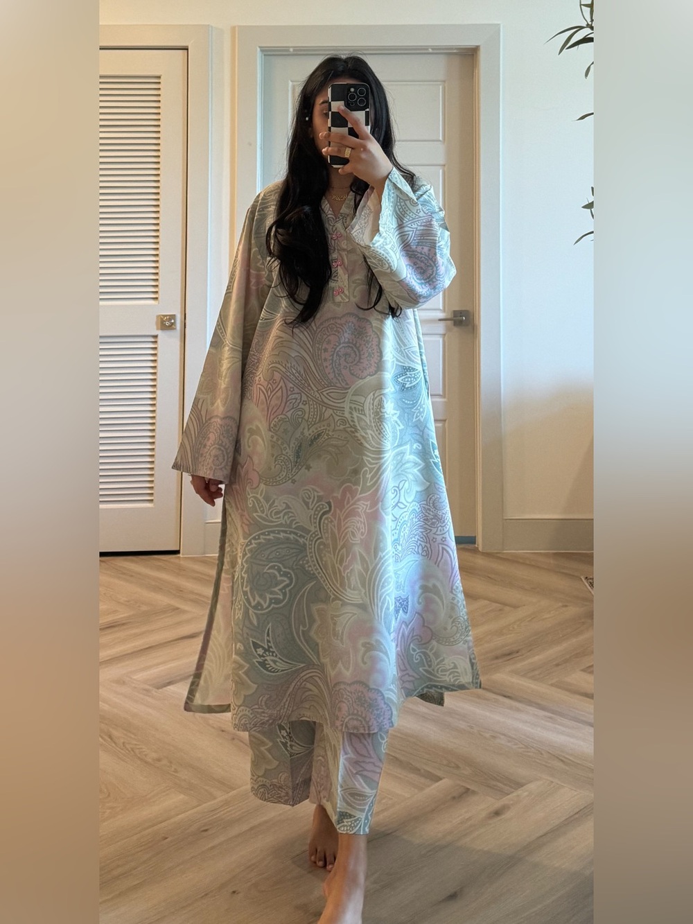Women Pastel Paisley Kurta Set - Brand:
